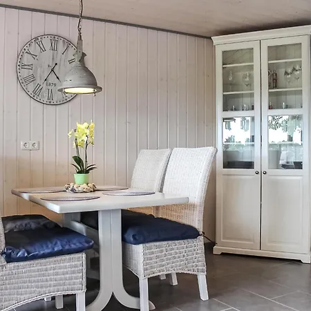 Holiday home Gorgeous In With Kitchen